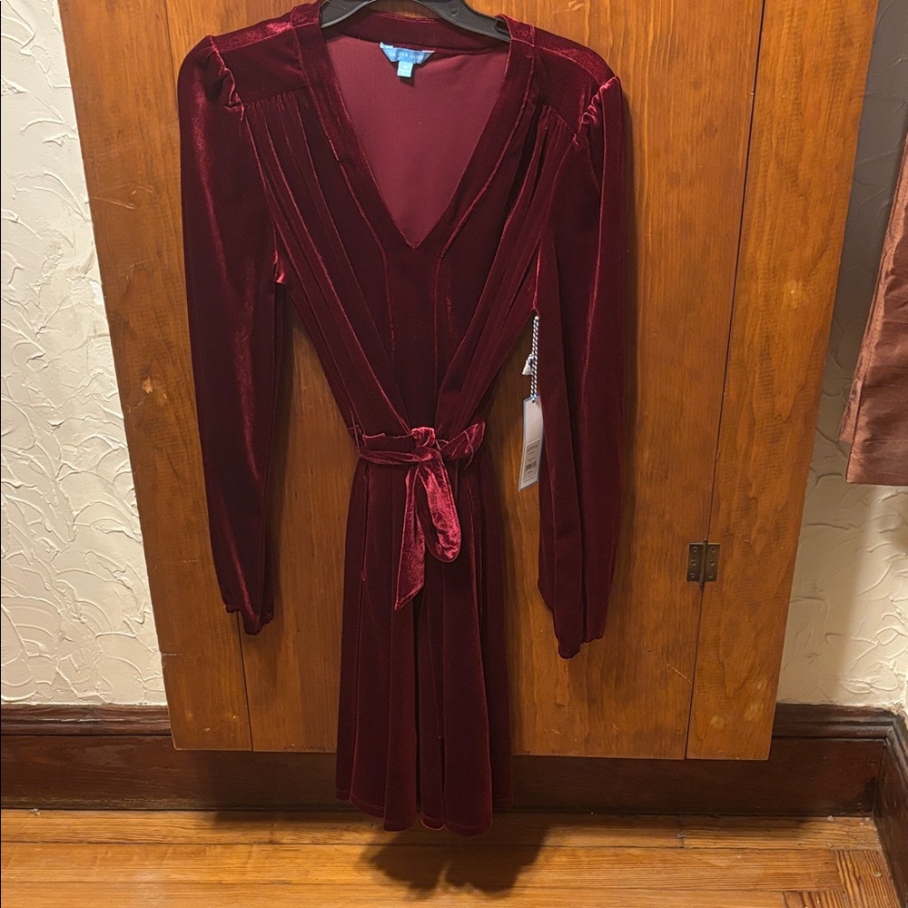 Draper James Velvet Long Sleeve Belted Dress with pockets Wine Red Medium NWT